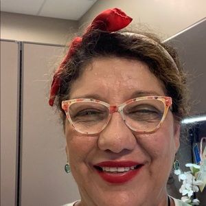 Meet your Posher, Coral